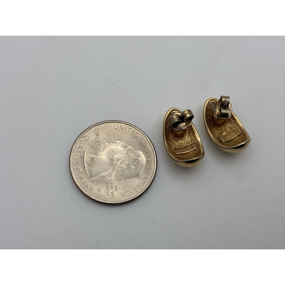 Avon Gold Tone Teardrop Stud Pierced Earrings Signed Huggie Classic VTG - Picture 9 of 9